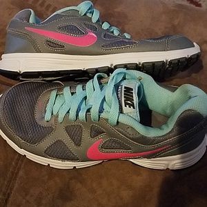 Nike revolution size 6.5
